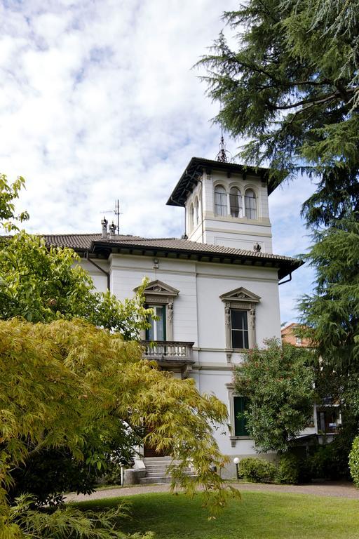 La Torretta Apartment Verbania Bagian luar foto